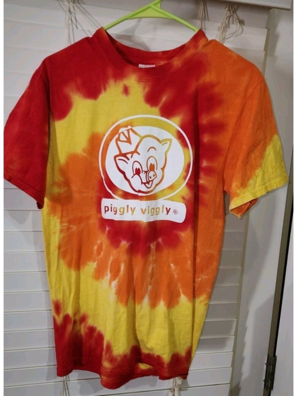 Piggly Wiggly Tie Dye T-Shirt Adult SMALL We Be Jammin At The Pig